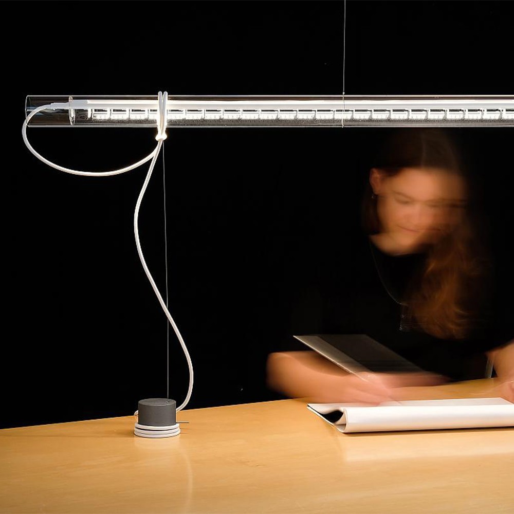 Ingo Maurer Tubular Balance – Lámpara sobremesa — imagen 4