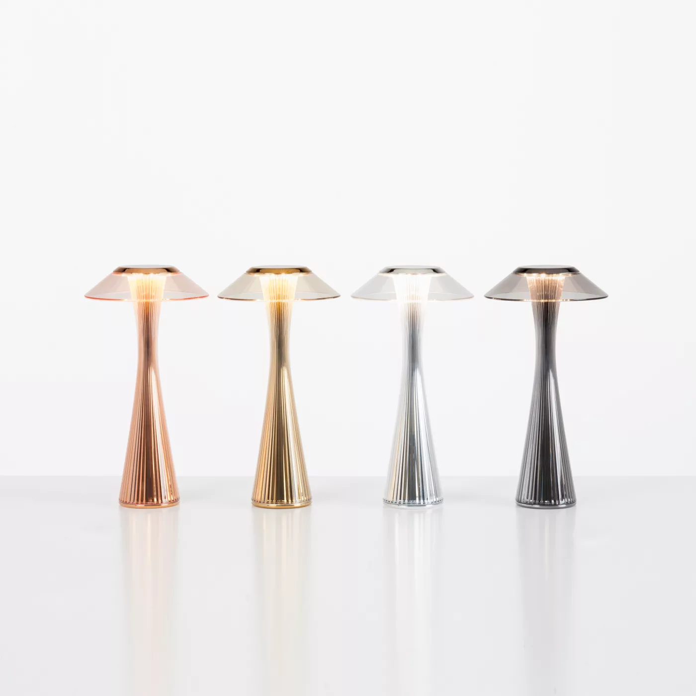 Kartell Space – Lámpara de sobremesa led — imagen 5