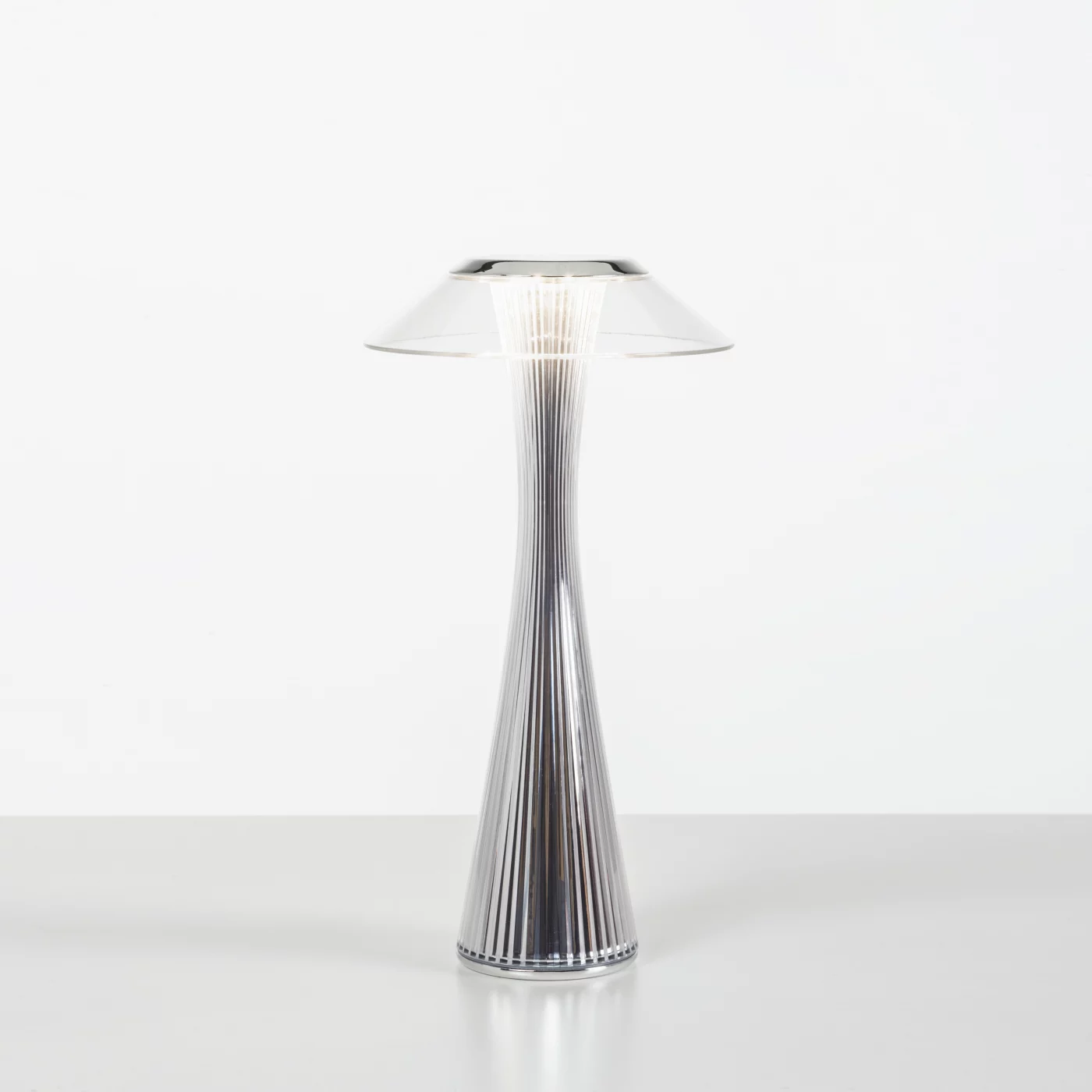 Kartell Space, Outdoor Led – Lámpara de sobremesa — imagen 4