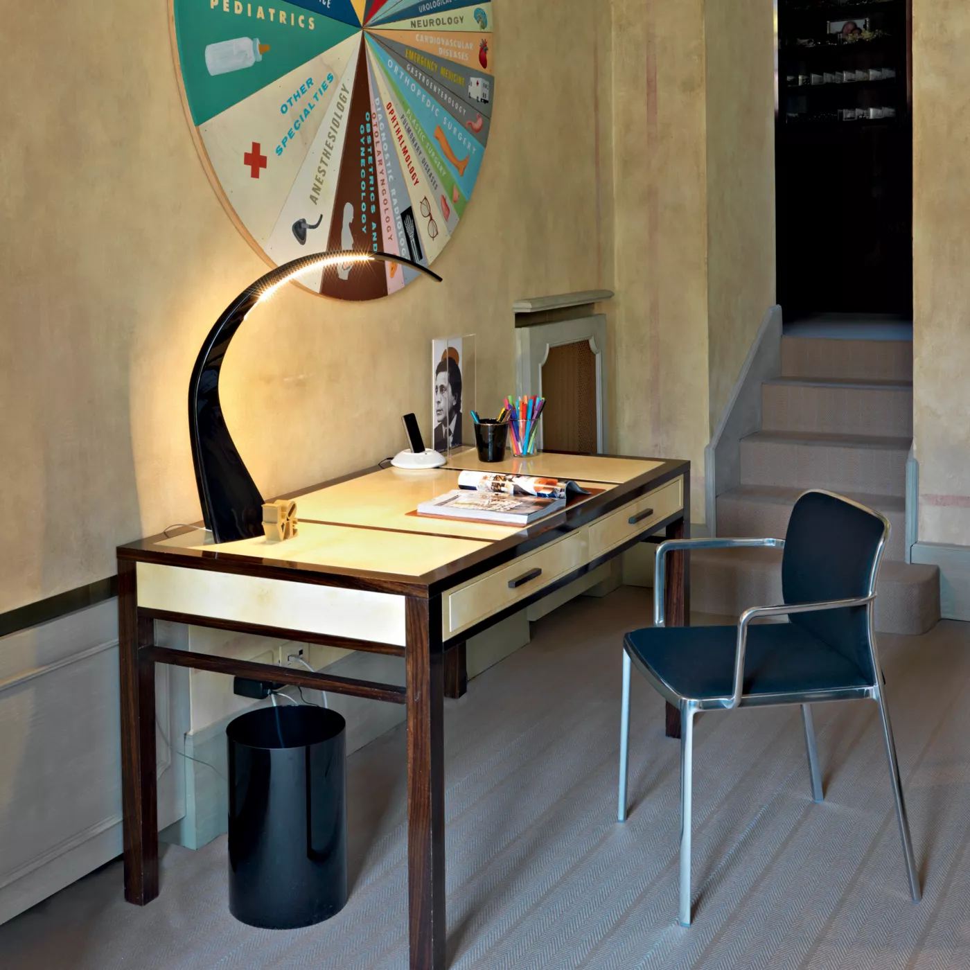 Kartell Taj – Lámpara de sobremesa led — imagen 4