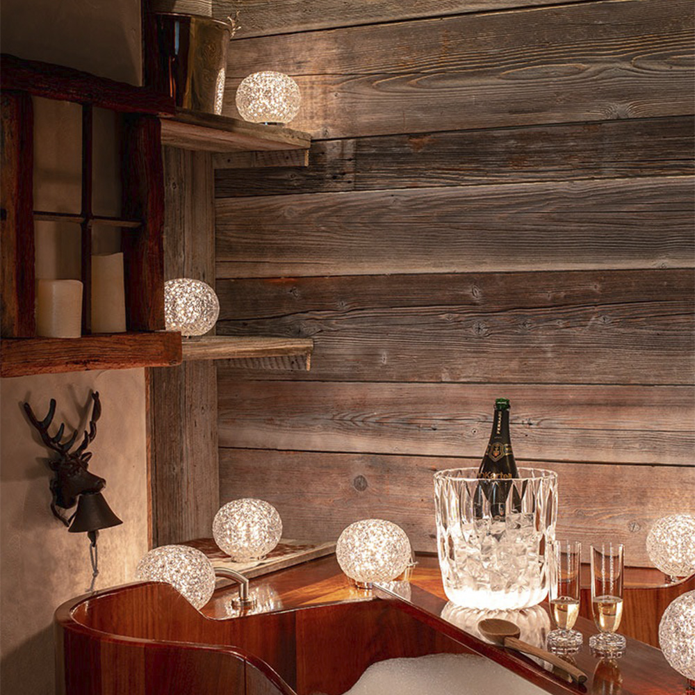 Kartell Planet baja – Lámpara sobremesa — imagen 4