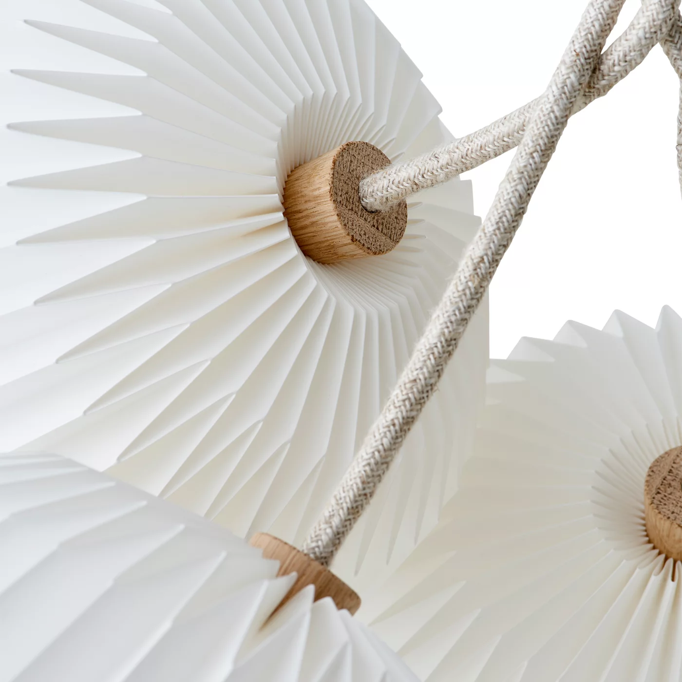 Le Klint Bouquet, 3 focos – Lámpara de suspensión — imagen 4