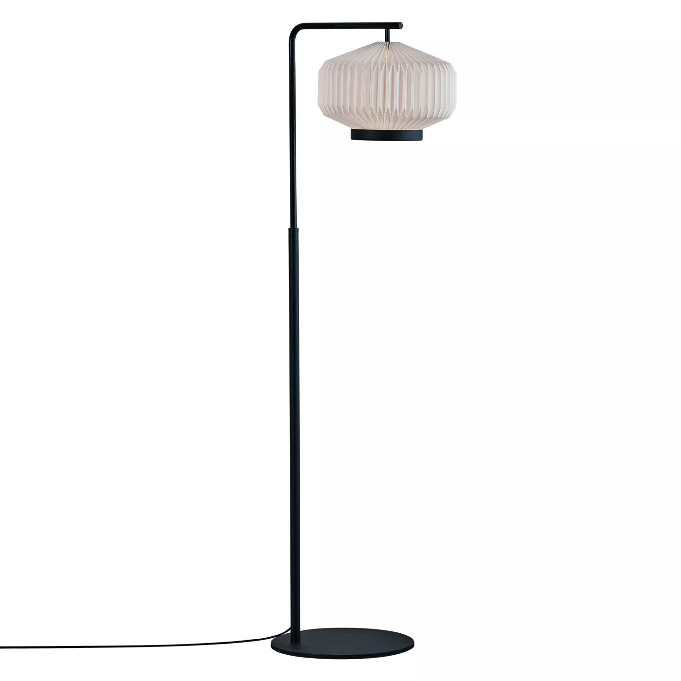 Le Klint Shibui, lámpara de pie negro