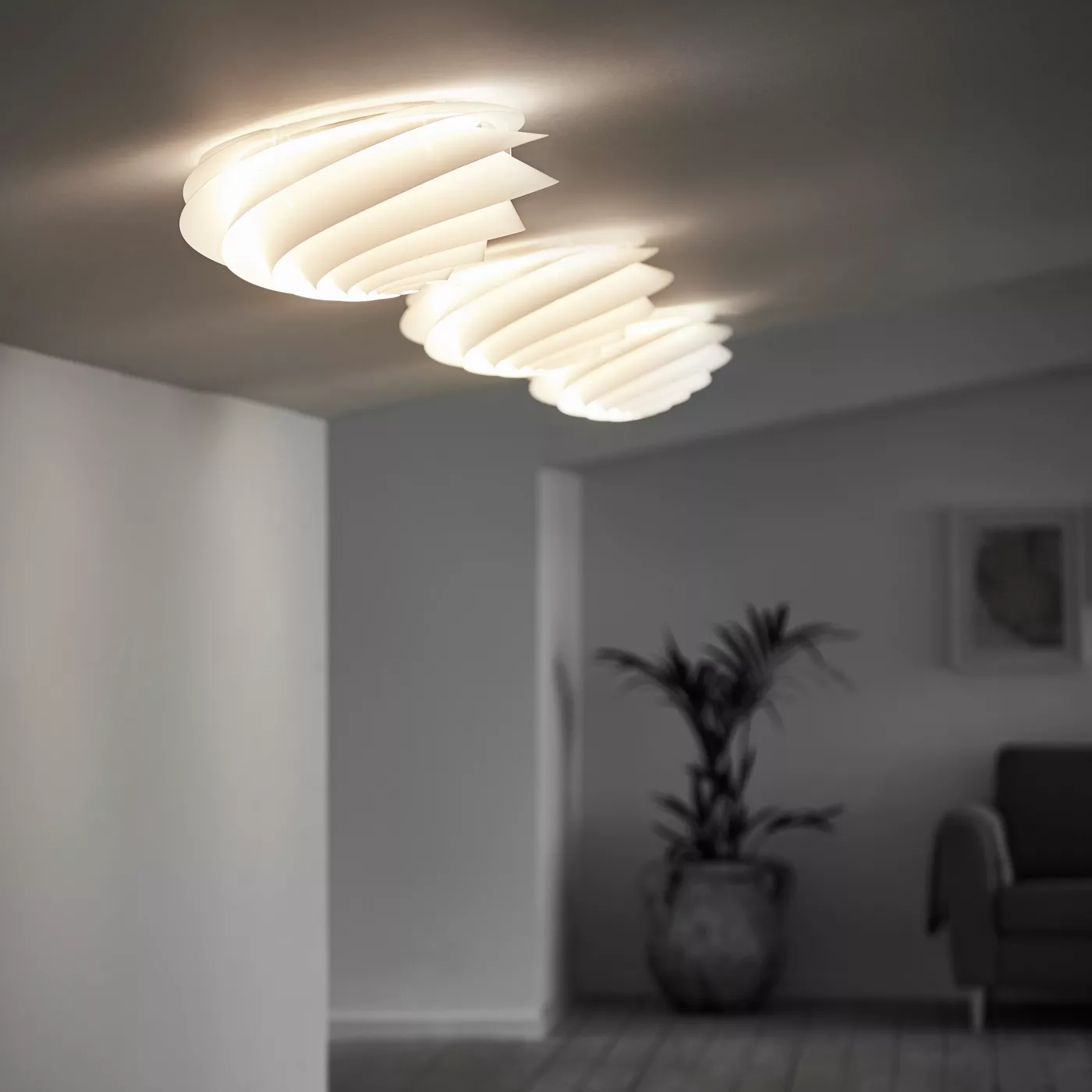 Le Klint Swirl, y pared blanco - ø37 cm – Lámpara de techo — imagen 6