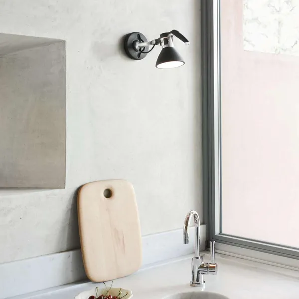 Luceplan Fortebraccio W1 Pequeña Aluminio – Lámpara de pared — imagen 6