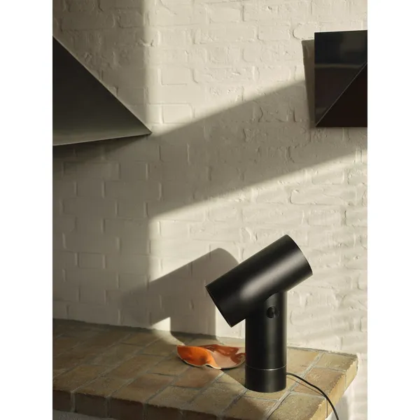Muuto Beam Negra – Lámpara de mesa — imagen 3