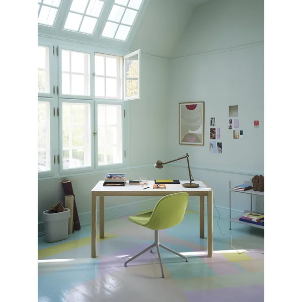 Muuto Dedicate S1 Con Clip Negro – Lámpara de mesa — imagen 4