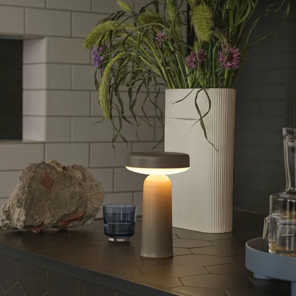 Muuto Ease Portátil Gris Topo – Lámpara — imagen 3