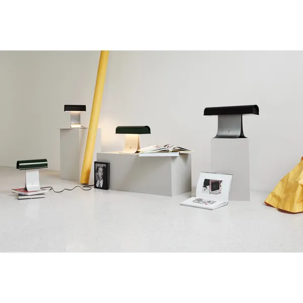 Northern Archive L50 Acero Negro – Lámpara de mesa — imagen 4