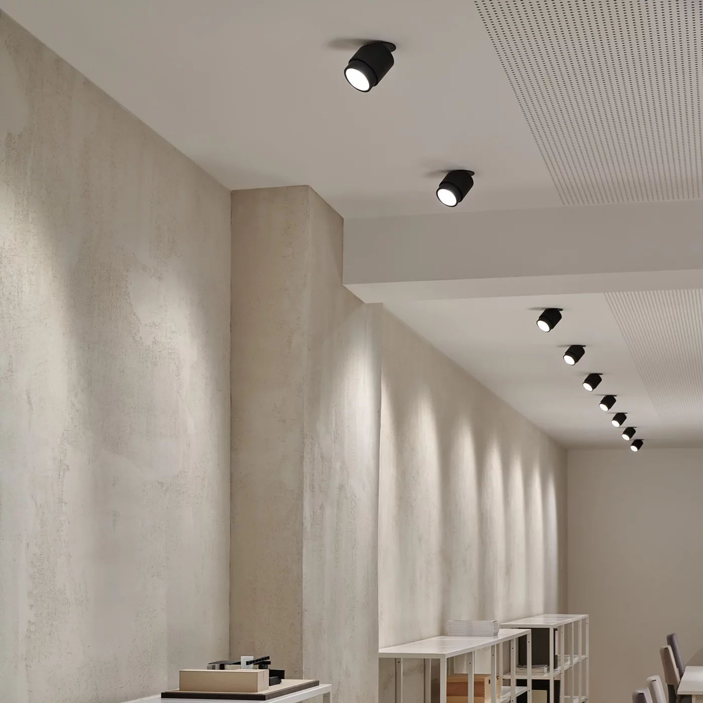 Occhio Lui Alto Volt Zoom, cabeza blanca mate/reflector blanco mate - 2.700 K – Foco led — imagen 5