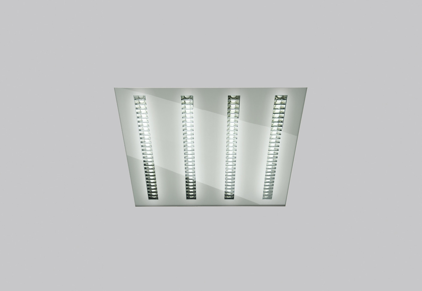 Artemide KALIFA DE PIE DARK LIGHT TIJA CENTRAL luminaria de