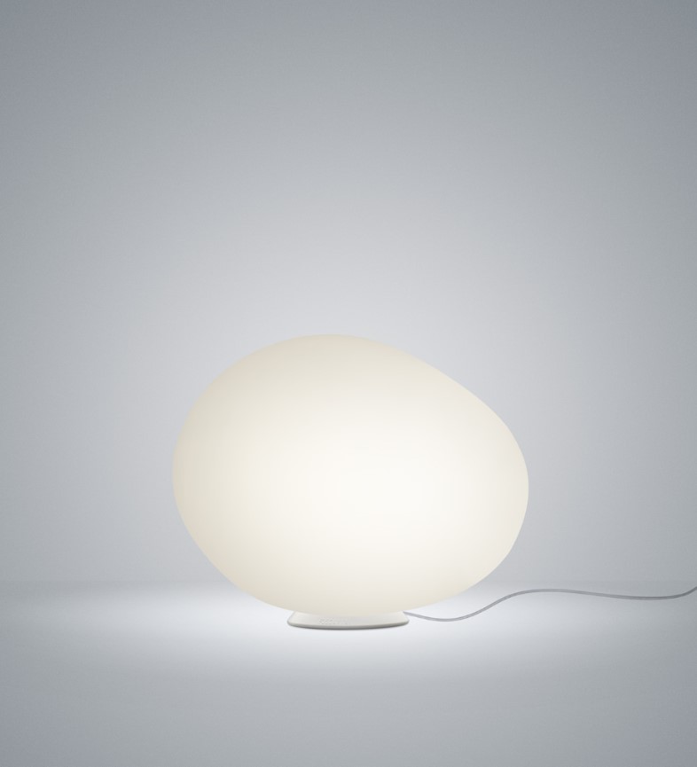 Foscarini Poly Gregg media sobremesa