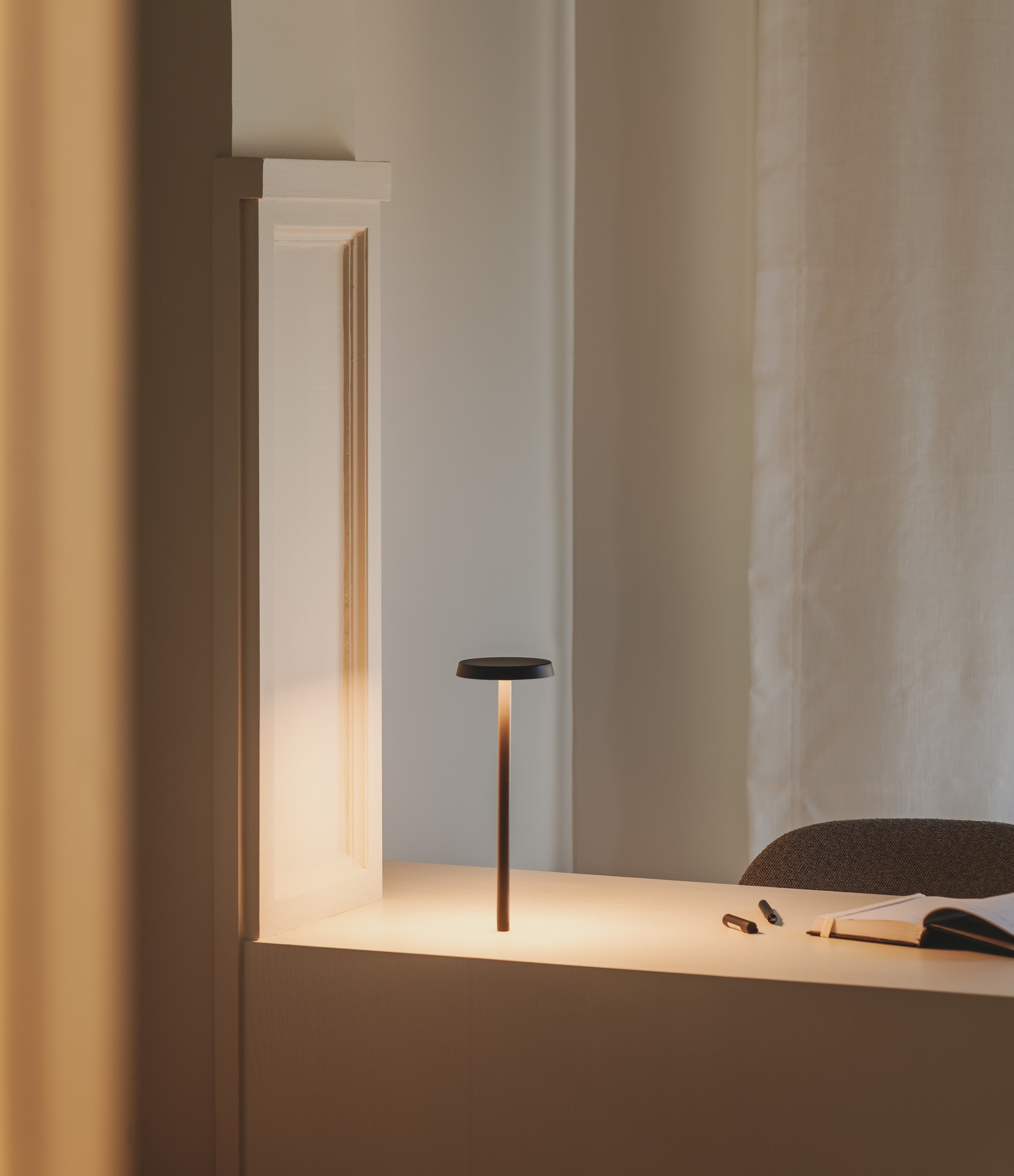 Vibia Flat 5957 – Lámpara de pie — imagen 3