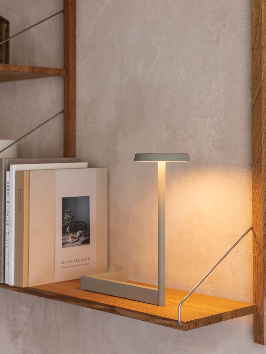 Vibia Flat 5957 – Lámpara de pie — imagen 4