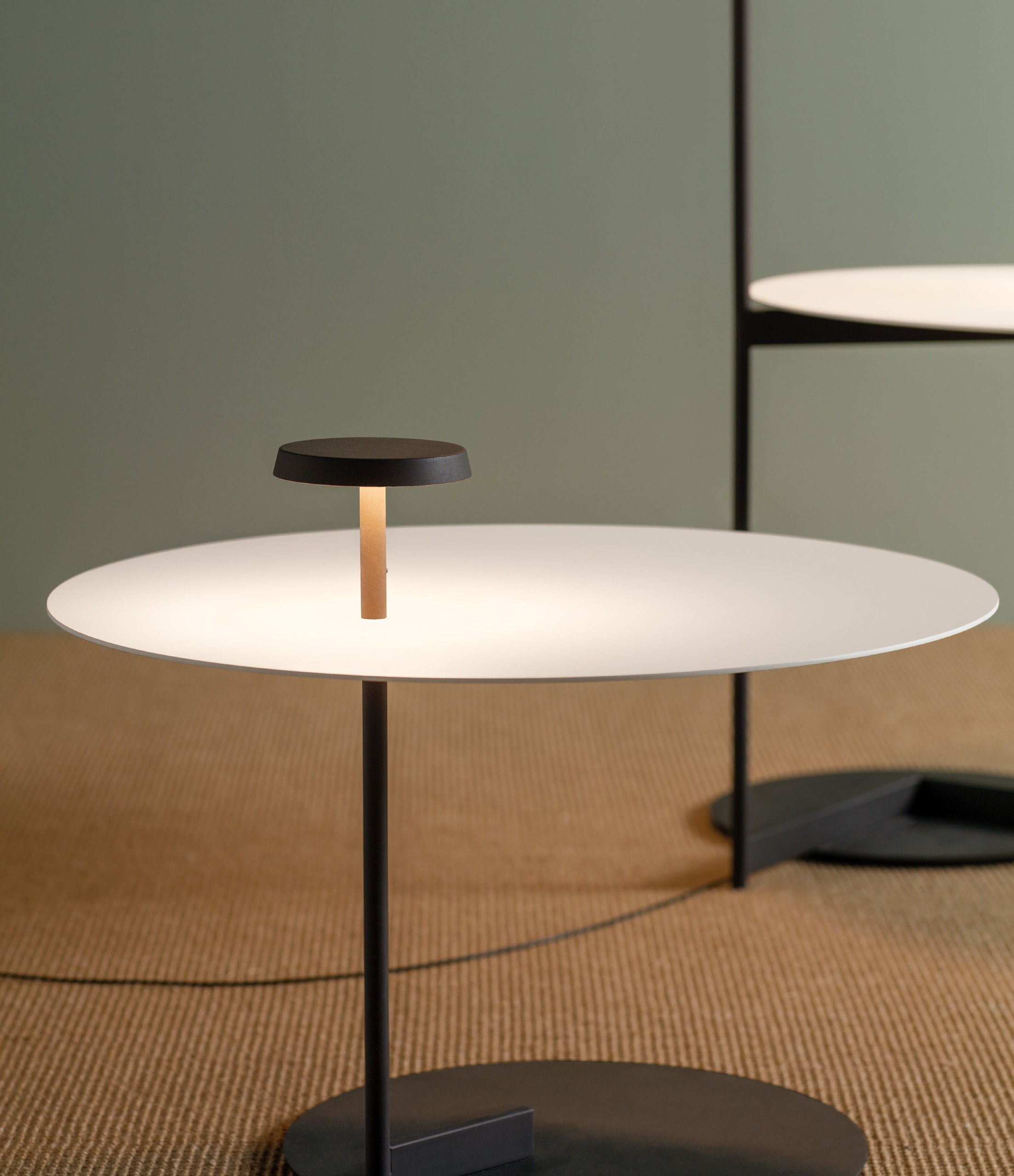 Vibia Flat 5957 – Lámpara de pie — imagen 8