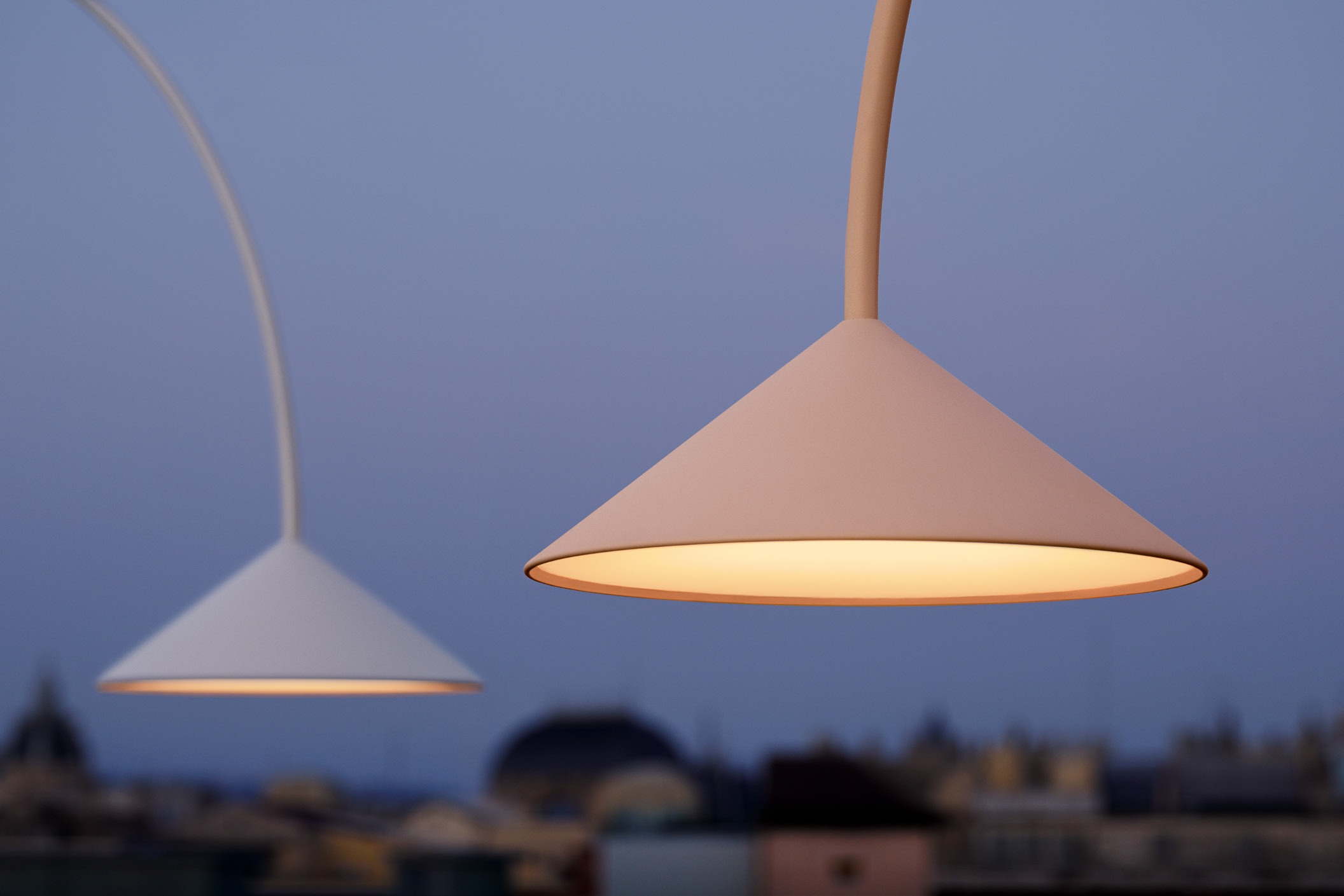 Vibia exterior Out 4275 – Lámpara de pie — imagen 7