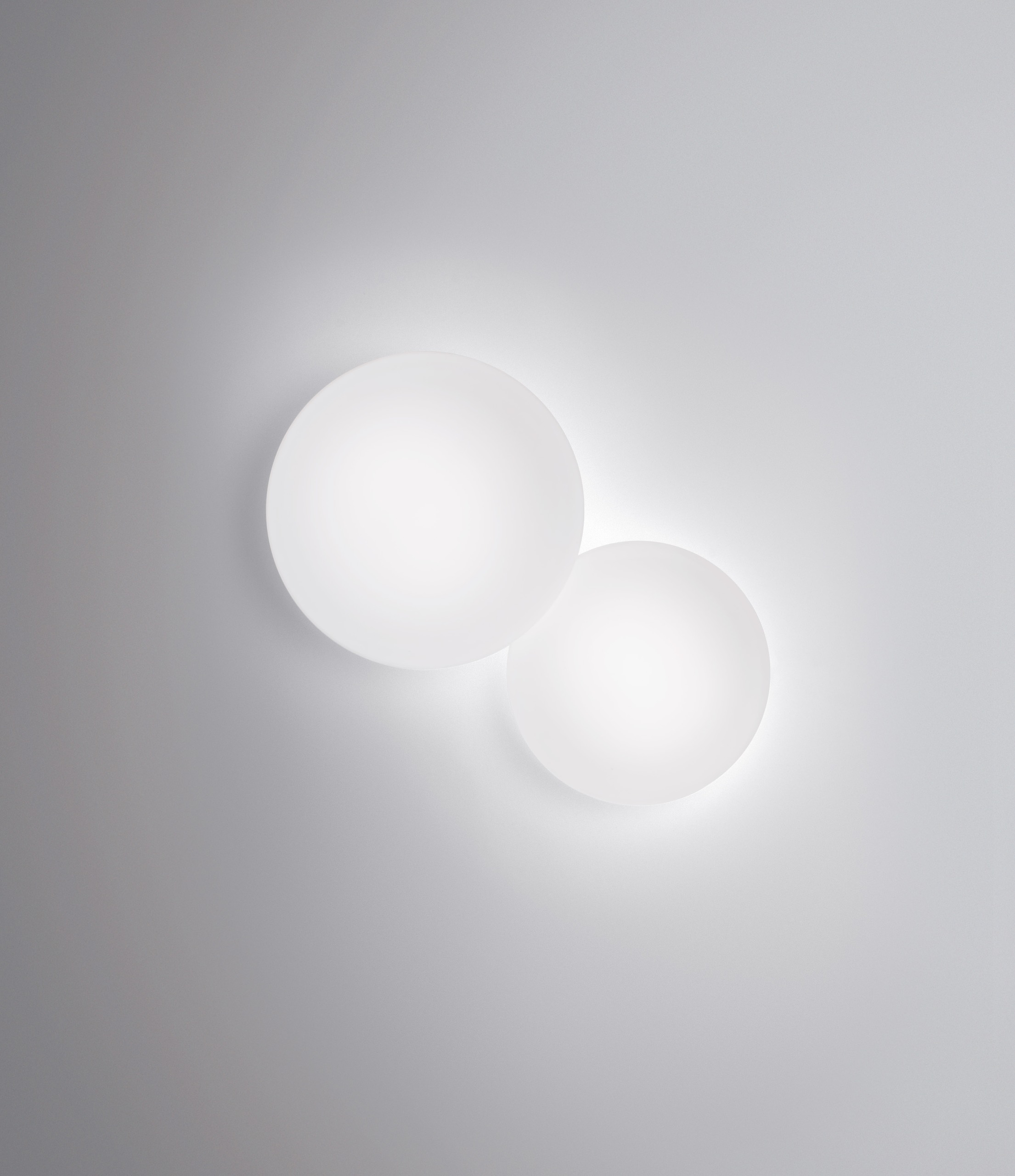Lámpara aplique Puck Wall Art doble con aro Vibia
