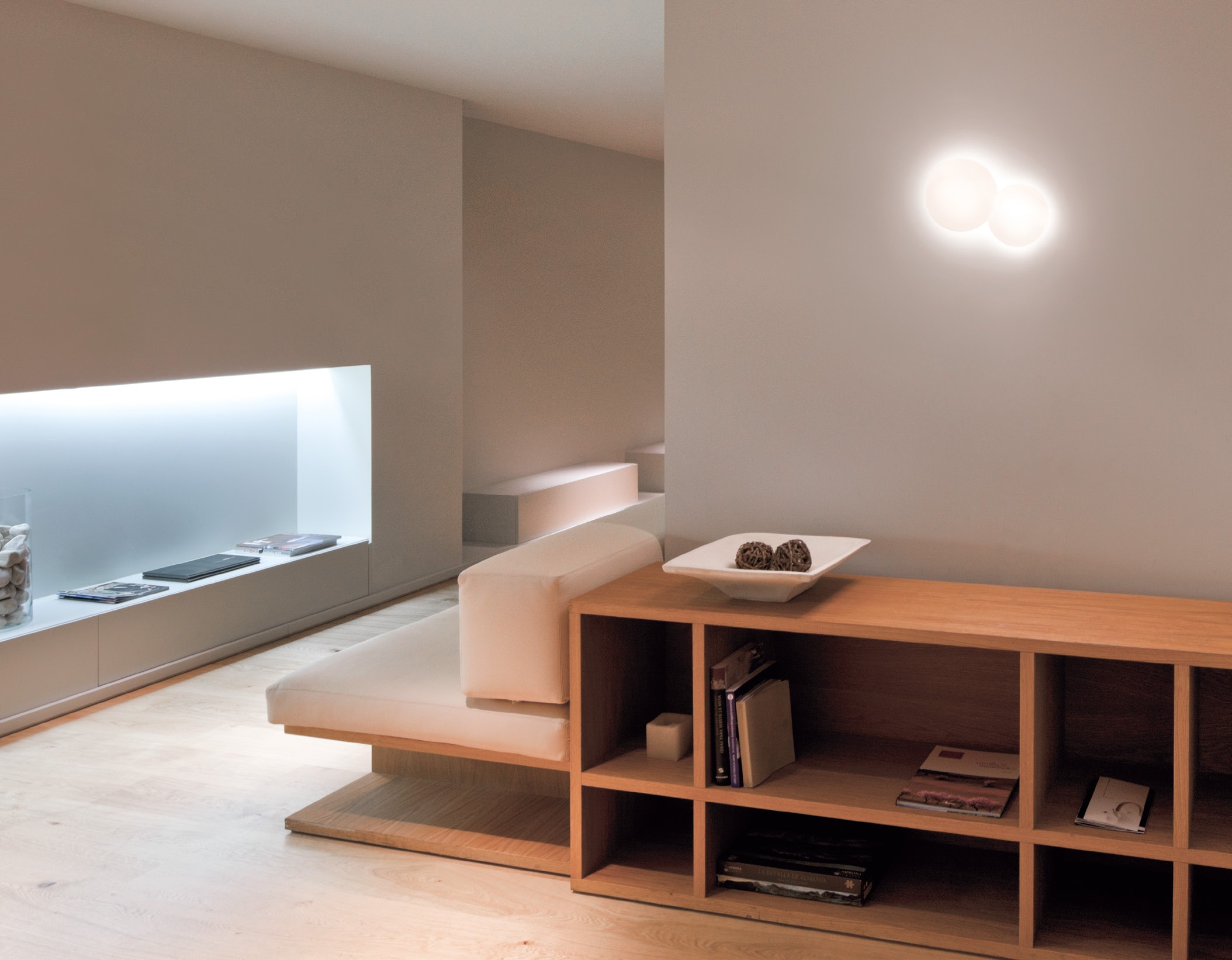 Vibia aplique Puck Wall Art doble con aro – Lámpara — imagen 3