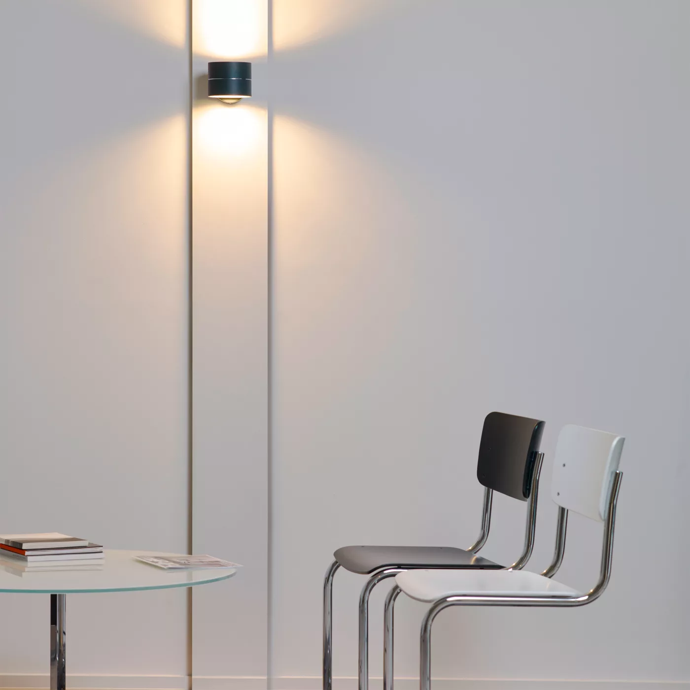 Oligo Tudor, negro mate/pan de oro – Lámpara de pared led — imagen 5