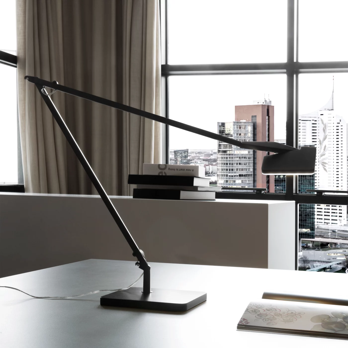 Panzeri Jackie – Lámpara de sobremesa led — imagen 6