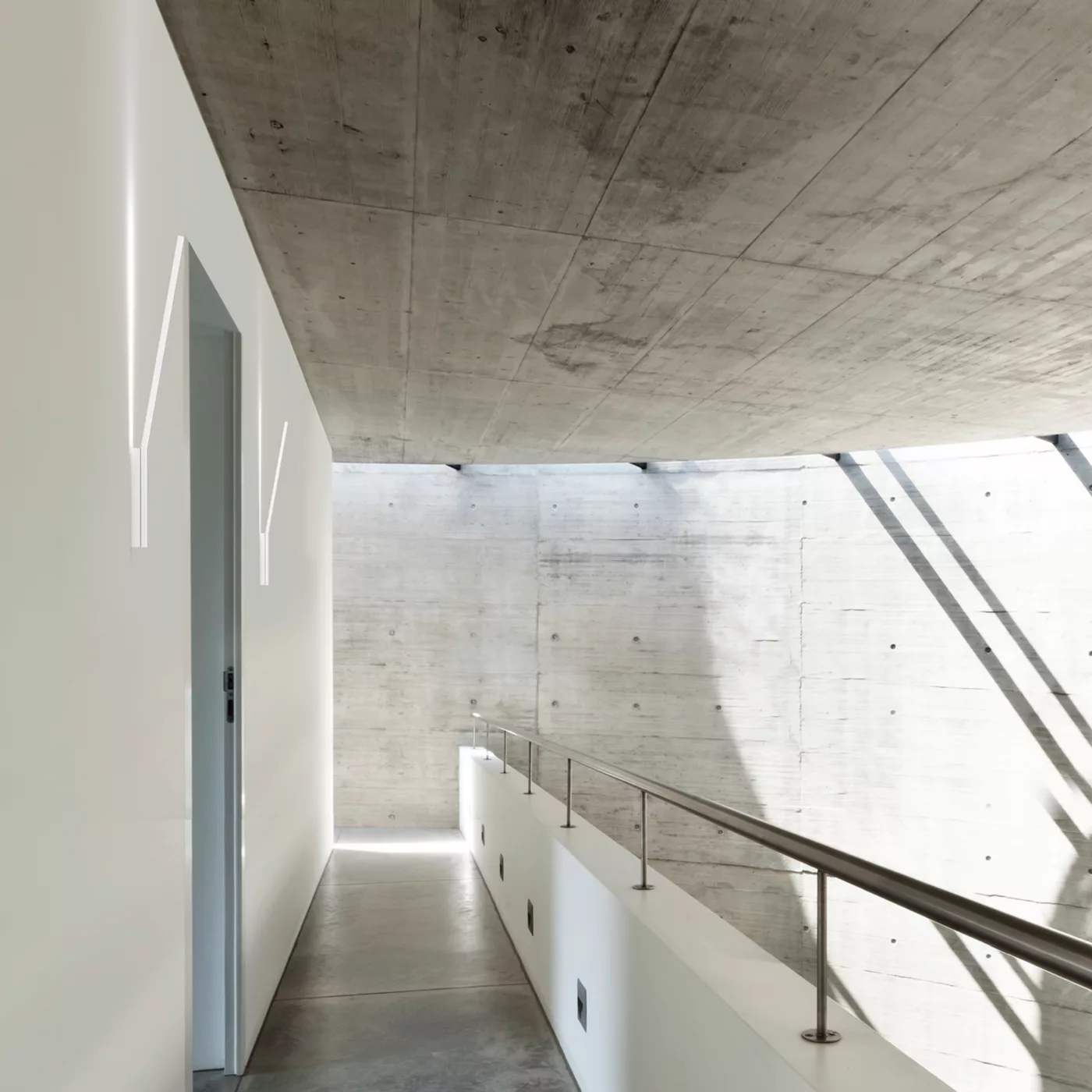 Panzeri Ypsilon – Lámpara de pared led — imagen 6