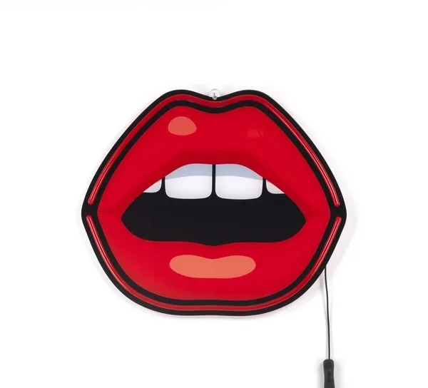 Blow Mouth Lámpara de Pared LED Rojo