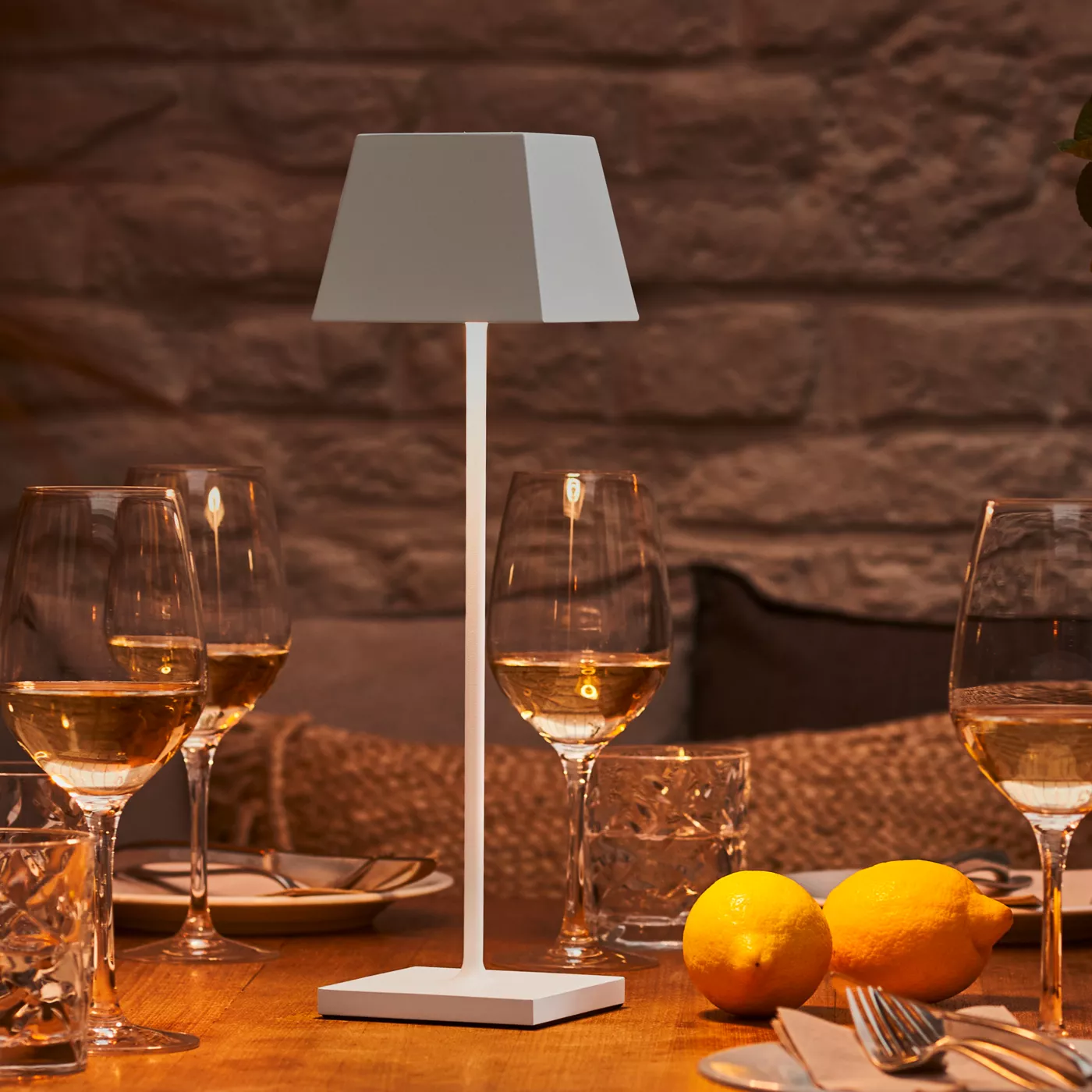 Sigor Nuindie, con pantalla cuadrada – Lámpara de sobremesa led — imagen 4