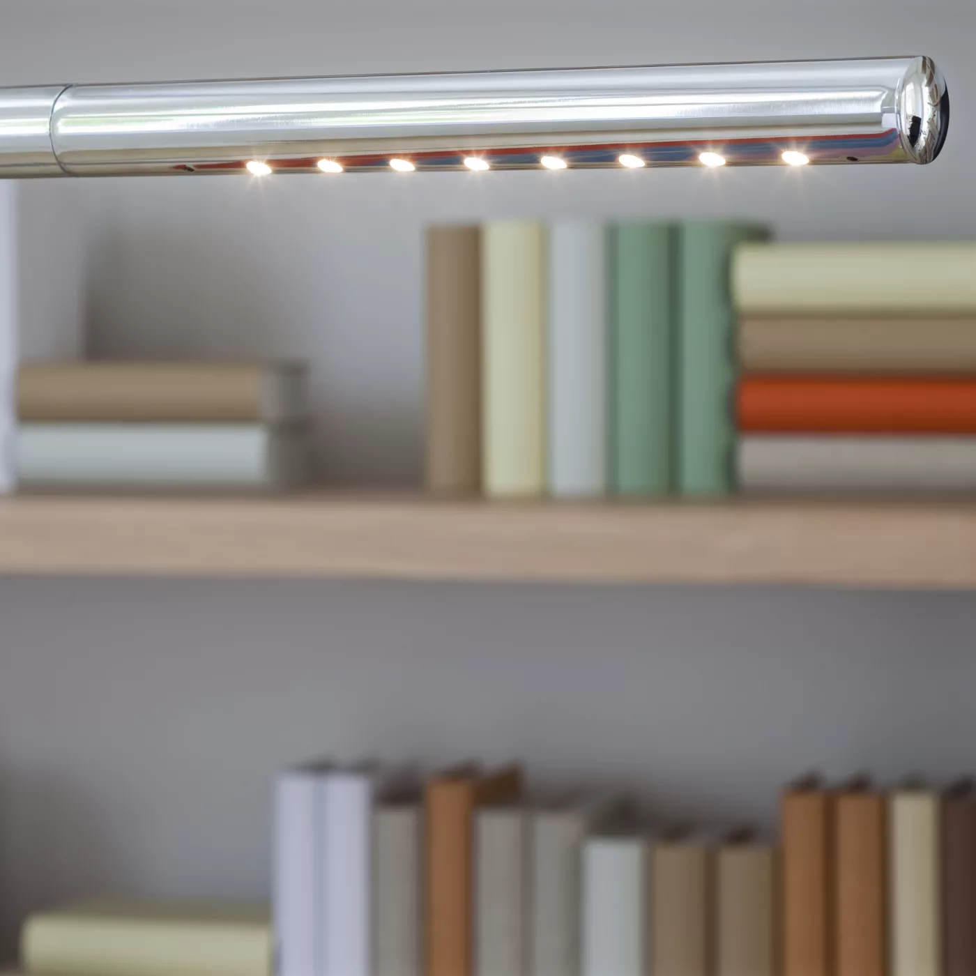 Tecnolumen Lum 50, cromo – Lámpara de sobremesa led — imagen 7