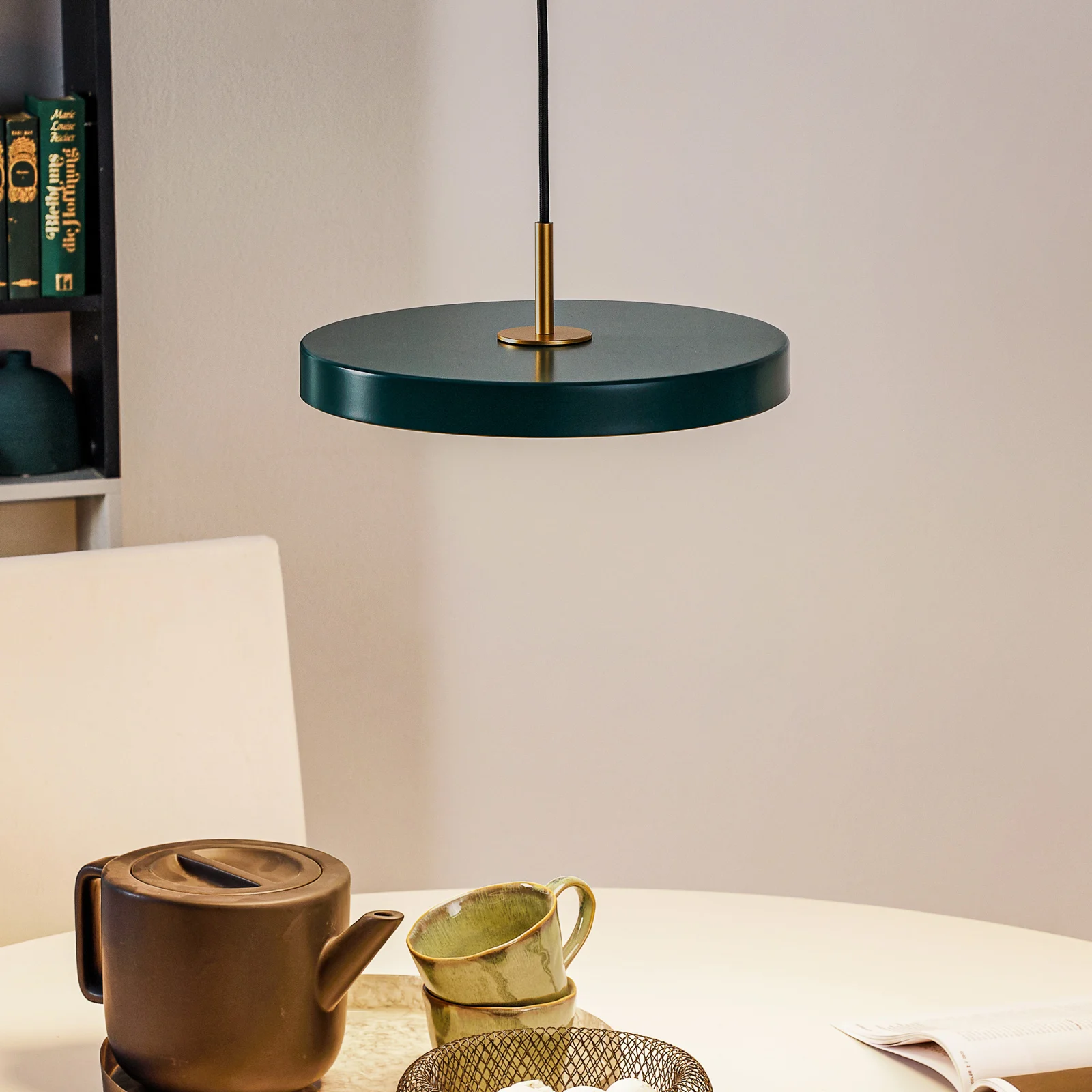 Umage Asteria mini de en latón – Lámpara colgante led — imagen 2
