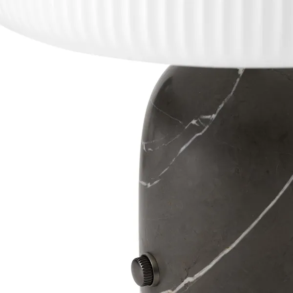 Vipp 592 Escultura Gris – Lámpara de mesa — imagen 6