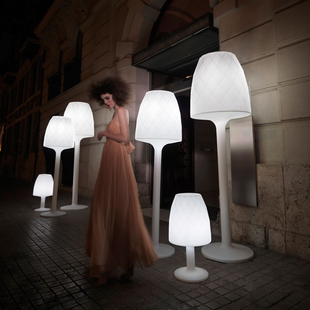 Vondom Vases – Lámpara pie — imagen 7