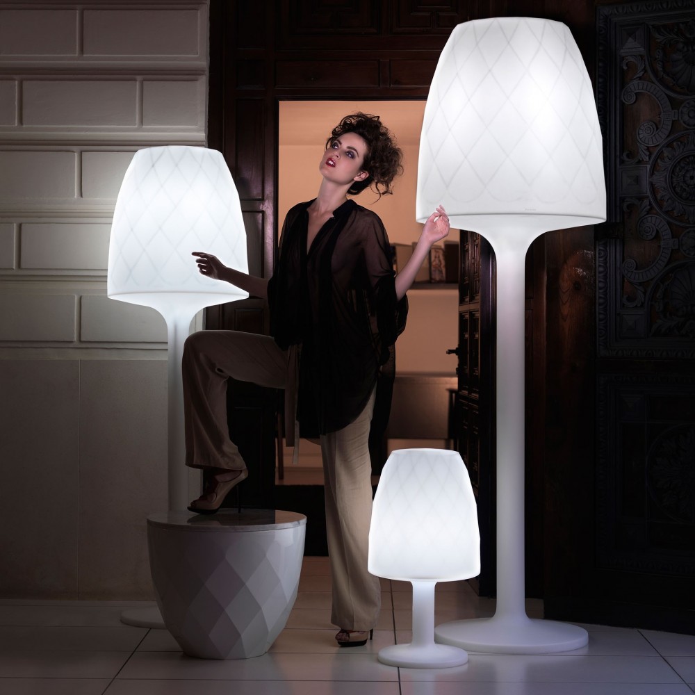 Vondom Vases – Lámpara pie — imagen 8