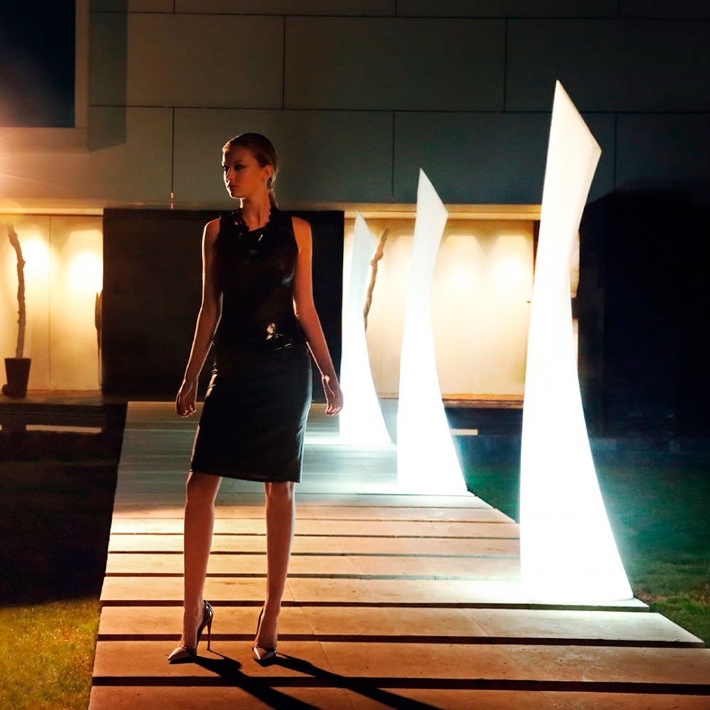 Vondom Wing – Lámpara pie — imagen 4