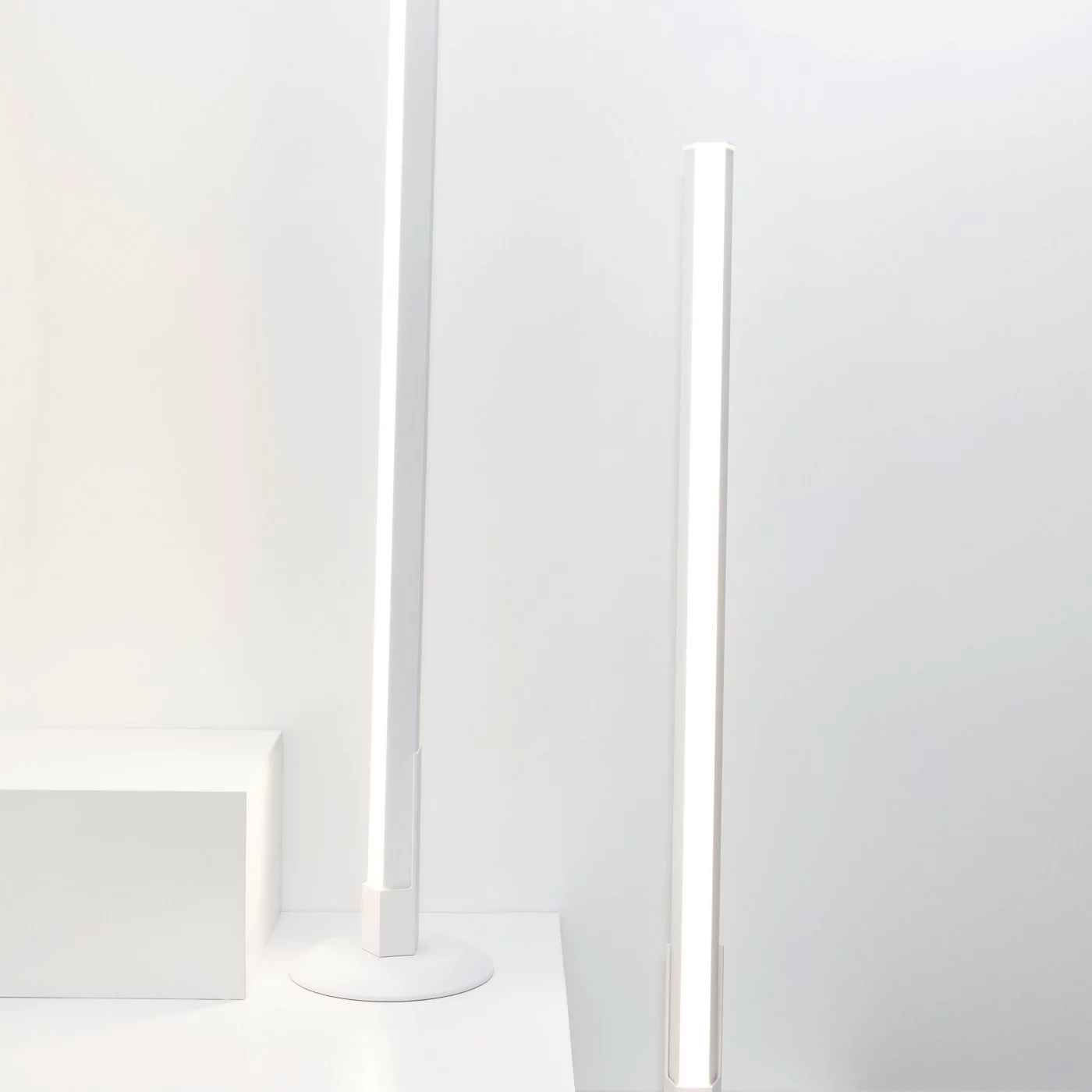 Zafferano Pie para Pencil recargable Led blanco – Lámpara — imagen 3